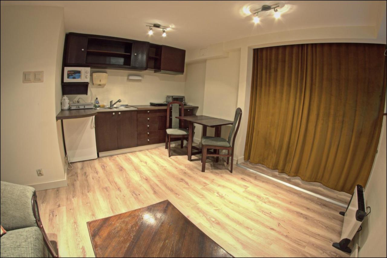 Apartament Biala Magnolia Wroclaw Exterior photo