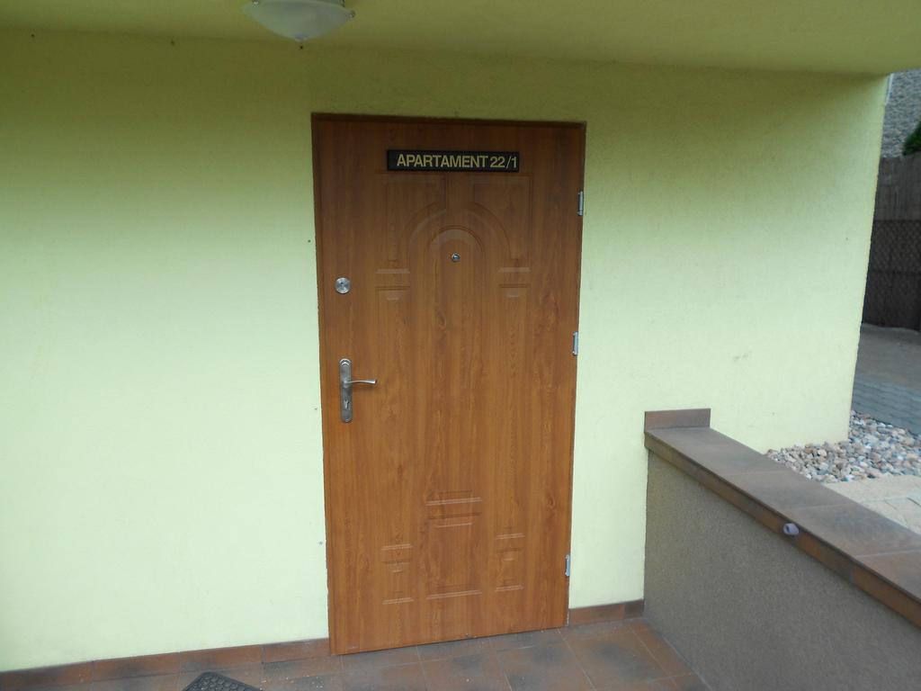Apartament Biala Magnolia Wroclaw Exterior photo