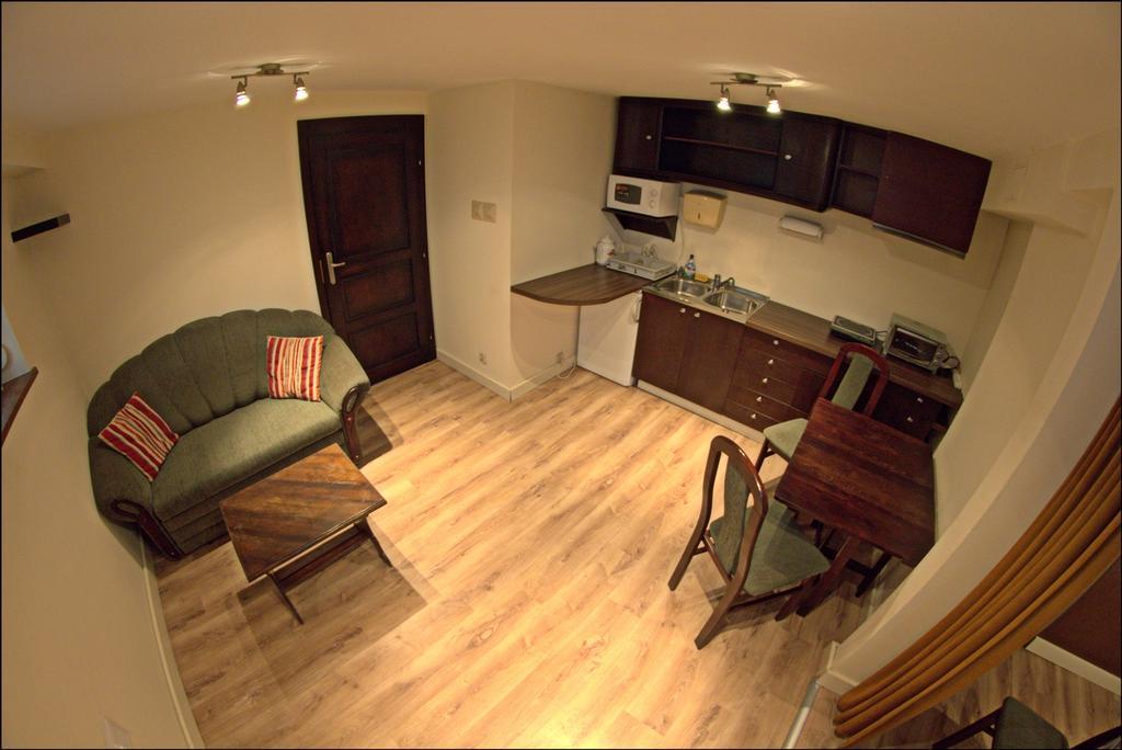 Apartament Biala Magnolia Wroclaw Exterior photo